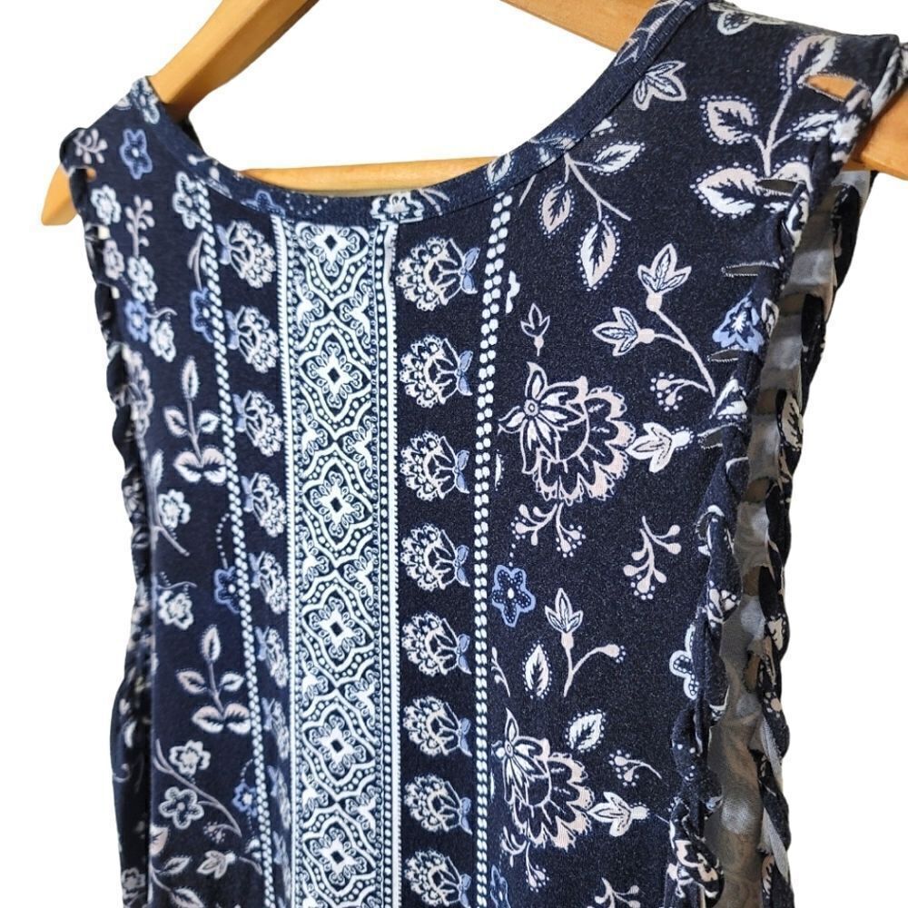 Maurices Floral Patterned Shift Dress - Picture 4 of 9